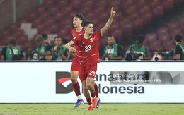 Hậu vệ Indonesia ngỡ ngàng khi bù giờ từ 2 phút thành... 7 phút