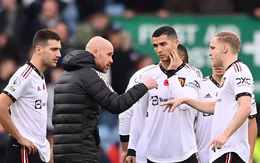 Ten Hag tố Ronaldo lười biếng tại Man United
