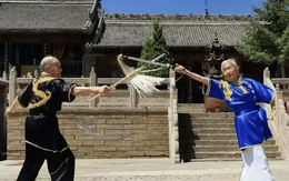 Võ phái kỳ lạ ở Trung Quốc dùng phất trần, tẩu thuốc làm binh khí
