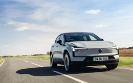 Volvo tăng tốc trong cuộc đua xe tự lái