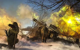Bị Ukraine tấn công sở chỉ huy, Nga tung đòn đáp trả vào tàu hàng trên Biển Đen