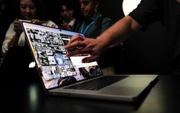 Đây là MacBook Pro cảm ứng: Màn OLED đen sâu, Dynamic Island lên Mac kích thước siêu nhỏ