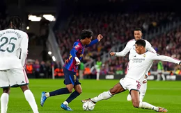 Bóng đá Tây Ban Nha đóng băng sau tai nạn tàu hỏa, Real và Barca nín thở đợi tin