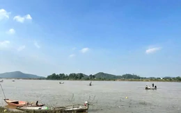 Tìm thấy thi thể người vợ trong vụ lật thuyền ở Nghệ An