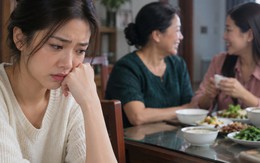 Vô tư kể chuyện nhà chồng với bạn mới, đến ngày cô ấy xuất hiện trong bữa cơm gia đình, tôi "lạnh người"
