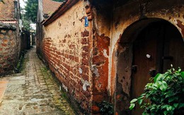 Ngôi làng có gần 1000 ngôi nhà được xây bằng loại đá xù xì cùng bùn đất, có căn từng được trả giá tiền tỷ: Cách trung tâm Hà Nội chỉ 45km, được kỳ vọng trở thành “làng du lịch tốt nhất thế giới”