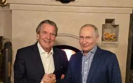 Đức phản ứng vì cựu thủ tướng dự sinh nhật Tổng thống Nga Putin