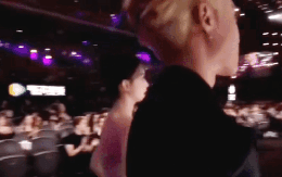 Trời ơi cặp đôi không ai ủng hộ đến bên nhau thật rồi: Nhà gái già chát, nhà trai đen đủi chạy cũng không được