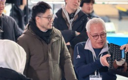 Đạo diễn Đinh Tuấn Vũ và dự án "Viên đạn cuối cùng" về huyền thoại bắn súng Việt Nam