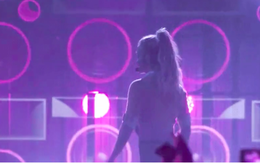 Sự hết thời của mỹ nhân làm khuynh đảo thế giới: Vướng tranh chấp 18 tỷ đồng, sang tay toàn bộ nhạc để trả nợ