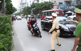 Đi xe máy ngày Tết: 10 lỗi dễ vi phạm nhưng mức phạt rất 'sốc', hàng chục triệu tài xế cần chú ý