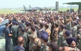 Ấn Độ mua hàng trăm tên lửa S-400