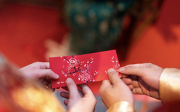 Sợ bố mẹ giữ hết lì xì, bé gái 10 tuổi lấy tiền mua vàng suốt 3 năm, tổng giá trị hiện tại khiến ai cũng choáng