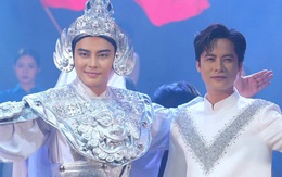 Nam ca sĩ hát nhạc đỏ: "Tôi tích cóp mãi mới có tiền mua nổi chiếc đồng hồ"