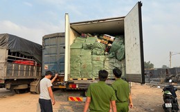 Phát hiện 2 xe tải đông lạnh lạ, công an Việt Nam lập tức theo dõi