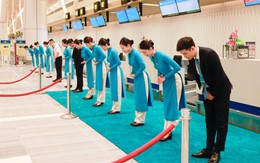 Vietnam Airlines mong được thông cảm