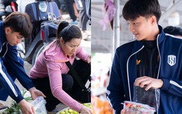 Góc chợ Tết Nghệ An xôn xao Cao Văn Bình phụ mẹ bán hoa quả: "Em không nổi tiếng đâu"