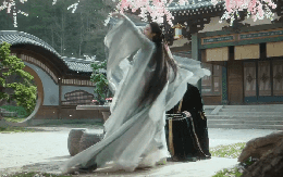 Trăm sung ngàn sướng khi phim Trung Quốc này chiếu: Nữ chính là kiệt tác tạo hóa, ngắm rồi đi ngủ vẫn cười