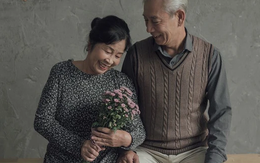 Về chúc Tết bố chồng, trong bữa cơm, ông bình thản thông báo một chuyện mà chồng tôi sững người, đánh rơi cả đũa