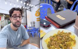 Đi ăn hải sản 30k tại Đà Nẵng, khách Tây phát hiện ra sự thật khó tin về "quán ốc ghế nhựa"