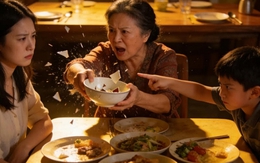 Lên trông cháu, nghe hàng xóm nói chuyện tôi mới phát hiện con dâu với con trai hợp sức lừa dối cả gia đình