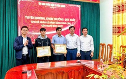 Khen thưởng 2 cha con dũng cảm cứu người trong vụ lật thuyền trên sông Gianh