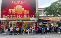 Người mua vàng ngày vía Thần Tài năm ngoái: Đến giờ lãi bao nhiêu?