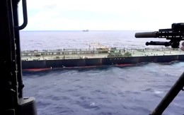 Đang chở gần 2 triệu thùng dầu tới Trung Quốc, một tàu xuất phát từ Venezuela gặp biến lớn ngay trên biển