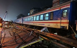 Thông tin mới nhất vụ tàu hoả đâm nát đầu xe tải làm tài xế ô tô chết tại chỗ