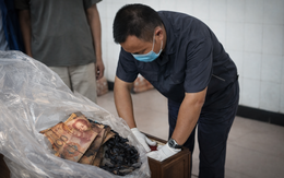 Con trai bất hiếu, người cha mang hơn 800 triệu đi hỏa táng trước khi chết