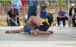 Đô vật bị gãy cổ tử vong trong hội làng: Người thi đấu có phải chịu trách nhiệm không?