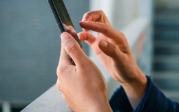 Cảnh báo: Màn hình đang sáng bỗng nhiên tối đen trong 1-2 phút, tiền trong tài khoản không cánh mà bay