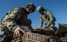 Robot y tế biết tự khâu vết thương ngay trên chiến trường