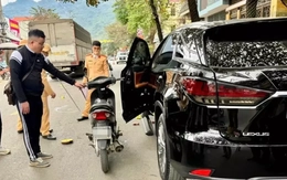 Khởi tố tài xế Lexus mở cửa xe gây tai nạn khiến bé 5 tuổi tử vong