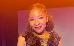 Nữ ca sĩ bị rắn độc cắn tử vong khi đang ngủ