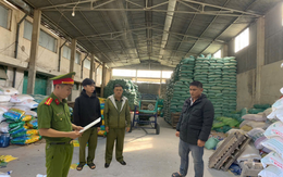 Khám xét khẩn cấp kho sản xuất, bắt Giám đốc Nguyễn Huy Vũ 48 tuổi