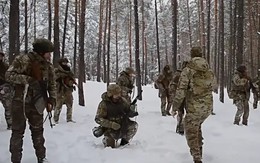 Hoảng loạn vì đòn đánh tập hậu