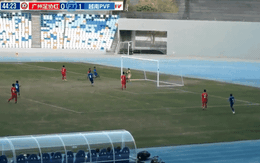 Thắng thuyết phục đối thủ Trung Quốc, đội bóng Việt Nam lọt vào bán kết giải quốc tế