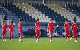 Tuyển Trung Quốc bất ngờ đánh bại “ông kẹ” khiến dư luận ngỡ ngàng