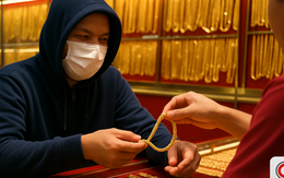 Người dân không bỏ khẩu trang, mũ trùm đầu khi vào tiệm vàng, ngân hàng: Công an địa phương khuyến nghị dừng phục vụ vì lý do sau