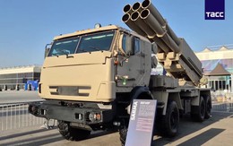 Hệ thống Sarma 300mm và xe chiến đấu BTR-22 lần đầu ra mắt quốc tế