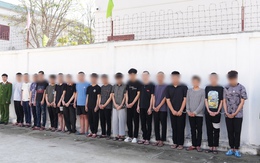 Xử lý 18 thanh thiếu niên mang hung khí chạy xe lạng lách, gây rối ở Nghệ An