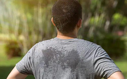 Chỉ cần vận động nhẹ đã "đổ mồ hôi như tắm": Có thể cơ thể đang phát đi 4 tín hiệu sức khỏe