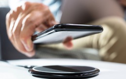 Vì sao điện thoại vẫn sạc chậm dù hỗ trợ sạc nhanh?