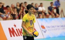 Sau nhiều tranh cãi, Bích Tuyền được thăng chức, tái xuất làng bóng chuyền Việt Nam