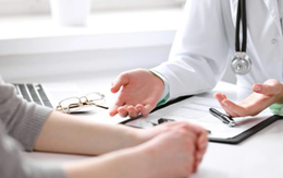 Thấy cưới 2 tháng vẫn chưa có tin vui, tôi cuống cuồng muốn đi khám sinh sản nhưng lại sợ bác sĩ hỏi một câu