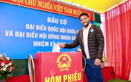 Xuân Son: 'Tự hào lần đầu tiên đi bầu cử với tư cách công dân Việt Nam'
