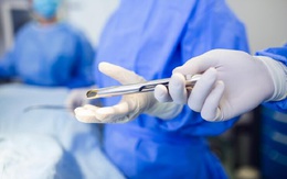 Thương vợ chịu tác dụng phụ thuốc tránh thai, người chồng quyết định làm điều khiến bác sĩ cũng xúc động