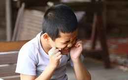 "Chỉ bị đánh 2 cái bằng thước kẻ,sao đứa trẻ này đã nghĩ quẩn?” - Hóa ra có một kiểu sỉ nhục có thể phá hủy não bộ!