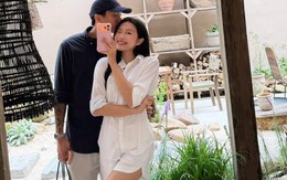 Đoàn Văn Hậu bất ngờ đăng ảnh tình tứ nịnh vợ, Doãn Hải My có phản ứng "lạ" gây ngỡ ngàng!